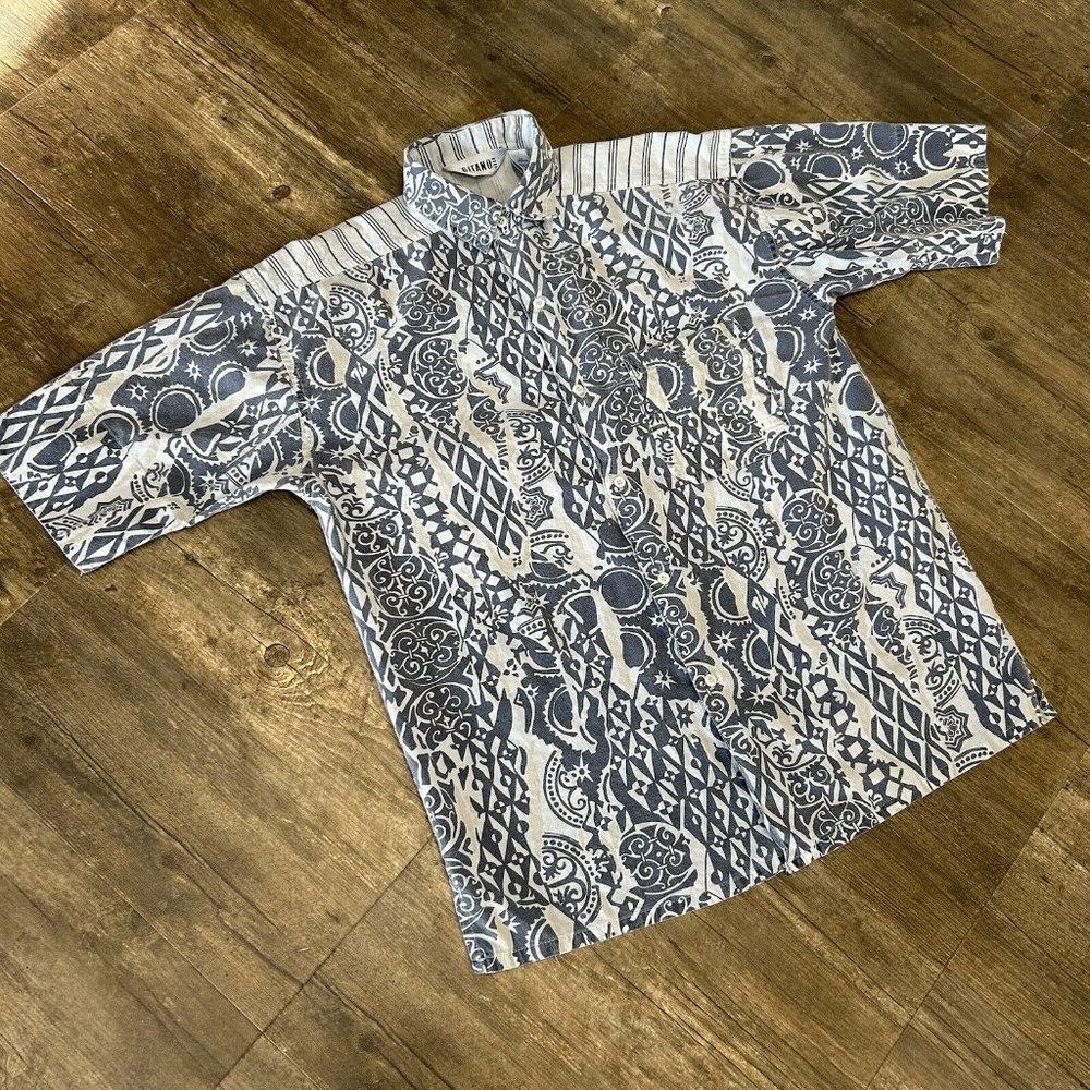 Vintage Gitano Button Front Shirt Men Size Medium Short Sleeve All‎ Over Print
